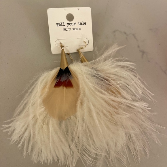 NWT - Feather Earrings - Picture 3 of 4